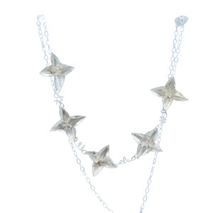 Five flower silver necklace